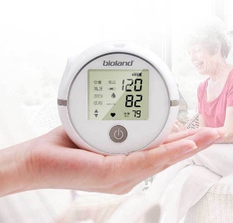 精準(zhǔn)檢測(cè)，預(yù)警健康：新一代便攜式血糖血壓一體機(jī)的創(chuàng)新實(shí)踐