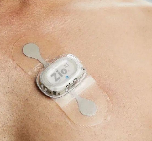 無創(chuàng)心臟監(jiān)測新突破：可穿戴心電監(jiān)護貼的應(yīng)用與優(yōu)勢