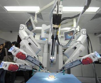 醫(yī)用機(jī)器人助手：外科手術(shù)中的得力幫手