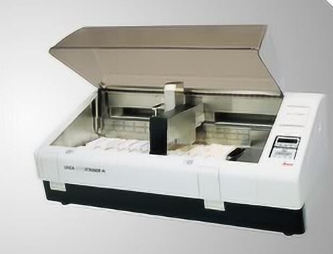 自動染色機：專為病理切片設計的自動化染色處理設備，提升實驗室工作效率