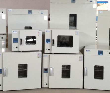 醫(yī)用干燥箱：高效除濕，確保醫(yī)療用品干燥——醫(yī)用干燥箱的使用要點(diǎn)